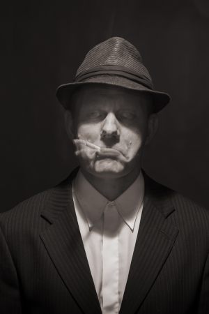4327-c Fotograf  Thomas Pedersen  -  The Nicotine Man  